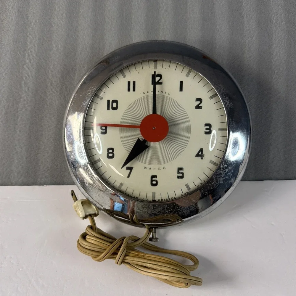 Antique Sentinel Wafer Chrome Electric Clock SK174 Art Deco E. Ingraham Works